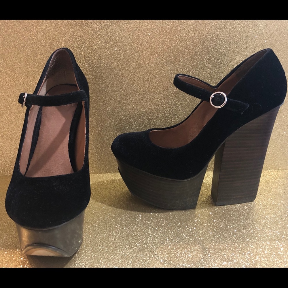 Shelly London 5” heel